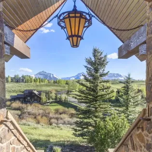 18.01 telluride knolltop retreat entry