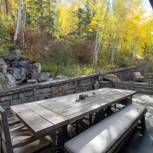 18.01 telluride saison cinq back patio