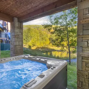 19.0 telemark b telluride exterior hot tub