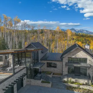 19.01 telluride the summit patio 