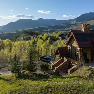 19.05 telluride knolltop retreat exterior 