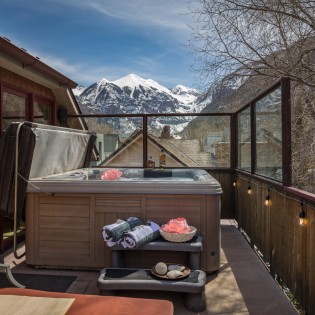 Telluride River Bliss Hot Tub Wide