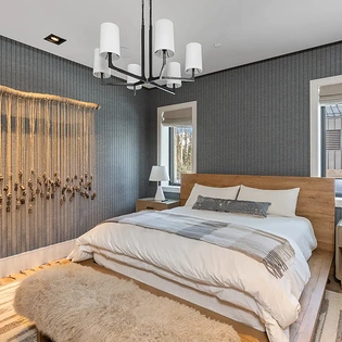 19.3 telluride lone star lodge upstairs guest bedroom angle