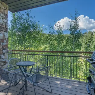 2.0 sunshine at terraces telluride vacation rental deck bbq view1