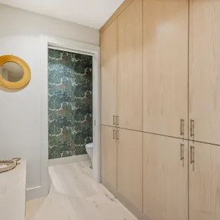 2.0 telluride seven summits entry ski lockers