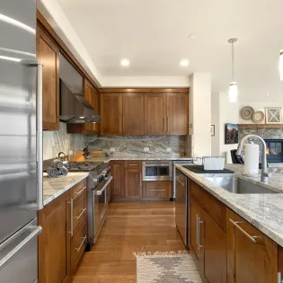 2.01 telluride on trails edge kitchen