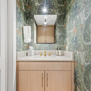 2.01 telluride seven summits powder room