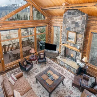 2.02 living room palmyra pines   16 