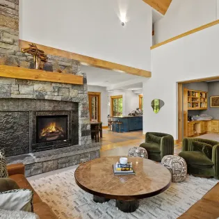 2.02 telluride golden knoll living room 