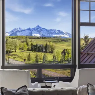 2.02 telluride knolltop retreat living room