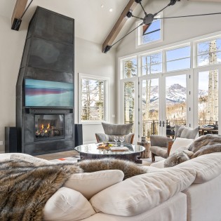 fire and ice mountain village vacation rental living room