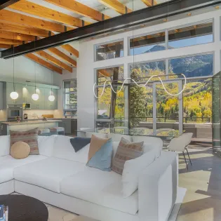 2.04 telluride brial veil retreat living room