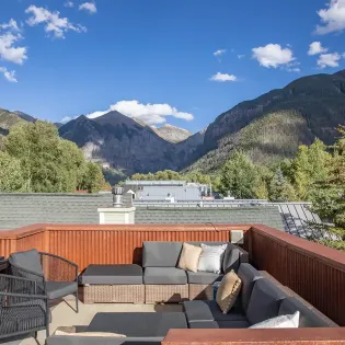 2.041 telluride spritz house desk ajax view