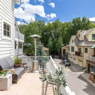 2.06 first light telluride living room deck2