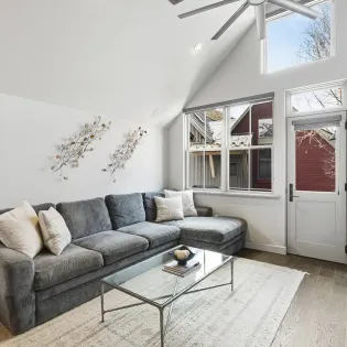 2.1 owl meadows 11 telluride living room 1