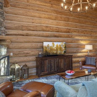 tristant  mountain village living room