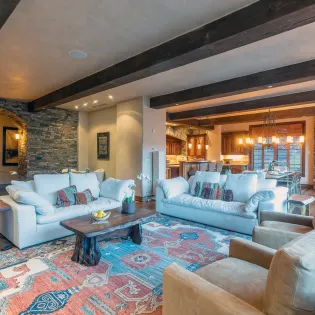 2.2 see forever 121 telluride living room4