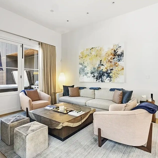 2.2 telluride alpenblick living room1