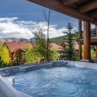 tristant  mountain village hot tub
