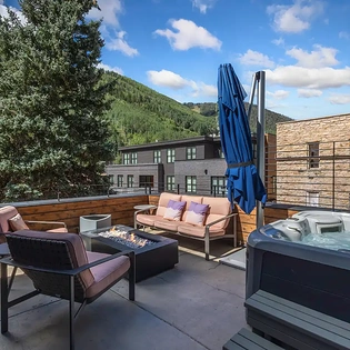2.4 telluride alpenblick hot tub bbq fire table deck3
