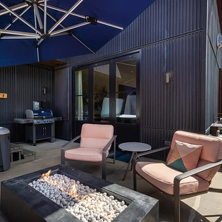 2.5 telluride alpenblick hot tub bbq fire table deck5