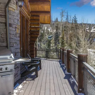 2.7 slopeside chateau telluride upper deck 11