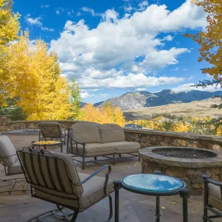 27.03 evergreen telluride exterior firepit2