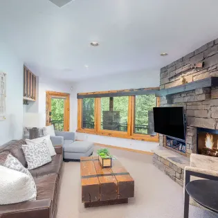 3.0 slopeside chateau telluride lower living room