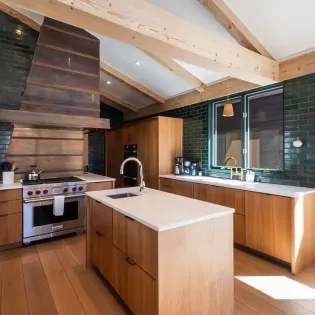 3.02 galloping goose chalet telluride kitchen2