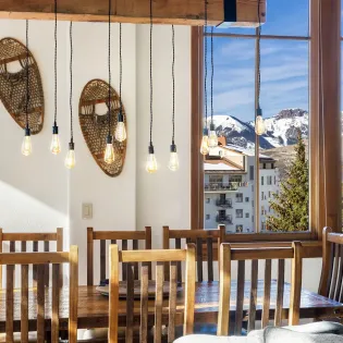 3.02 telluride panoramic peaks dining room