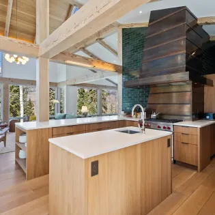 3.05 galloping goose chalet telluride kitchen1