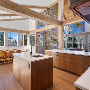 3.06 galloping goose chalet telluride kitchen4