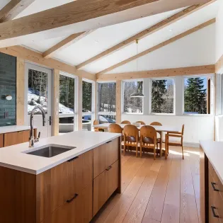 3.08 galloping goose chalet telluride kitchen5