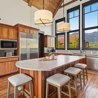 3.1 between the peaks mountain village kitchen2