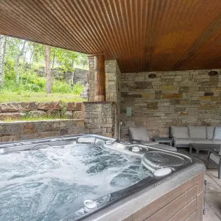 3.1 slopeside chateau telluride hot tub3