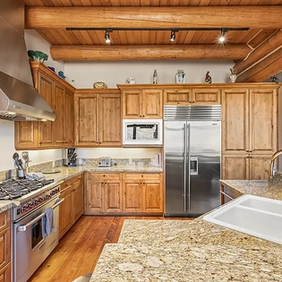 3.1 tristant 115 mountain village kitchen2