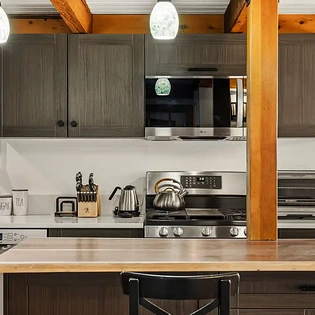 3.2 telluride town charm kitchen3
