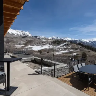 3.3 the lookout telluride deck1