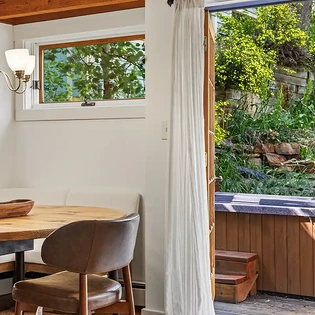 3.5 telluride town charm kitchen5 breakfast nook hot tub