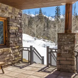 3.6 slopeside chateau telluride lower patio 13