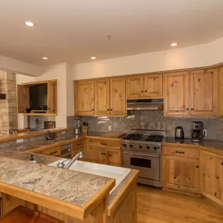 4.0 kitchen telemark b telluride   17 
