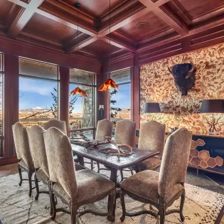 4.0 saison cinq mountain village dining room1