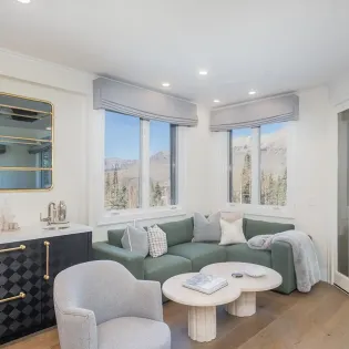 4.0 telluride lorian rise living room 