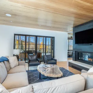 4.0 telluride the summit family room 