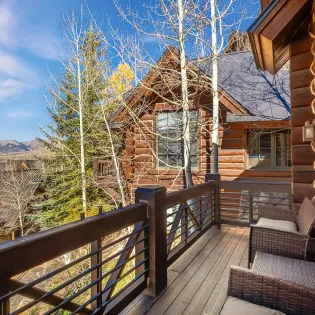 4.01 telluride sunlit snow