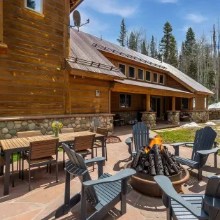 4.02 mountain tranquility telluride patio firepit1