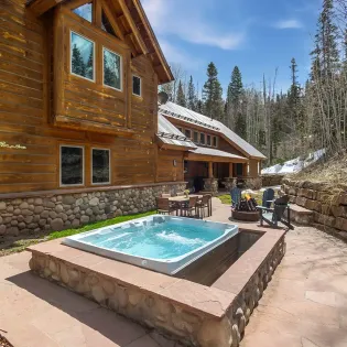 4.04 mountain tranquility telluride patio hot tub1