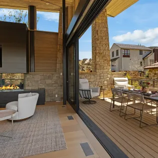 4.06 telluride monteluce living to balcony