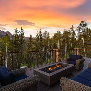 4.3 telluride overlook haus living room deck sunset3