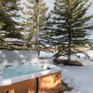 4.6 mountain village vacation rental satisfaction hot tub2